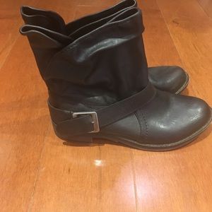 Women’s boots